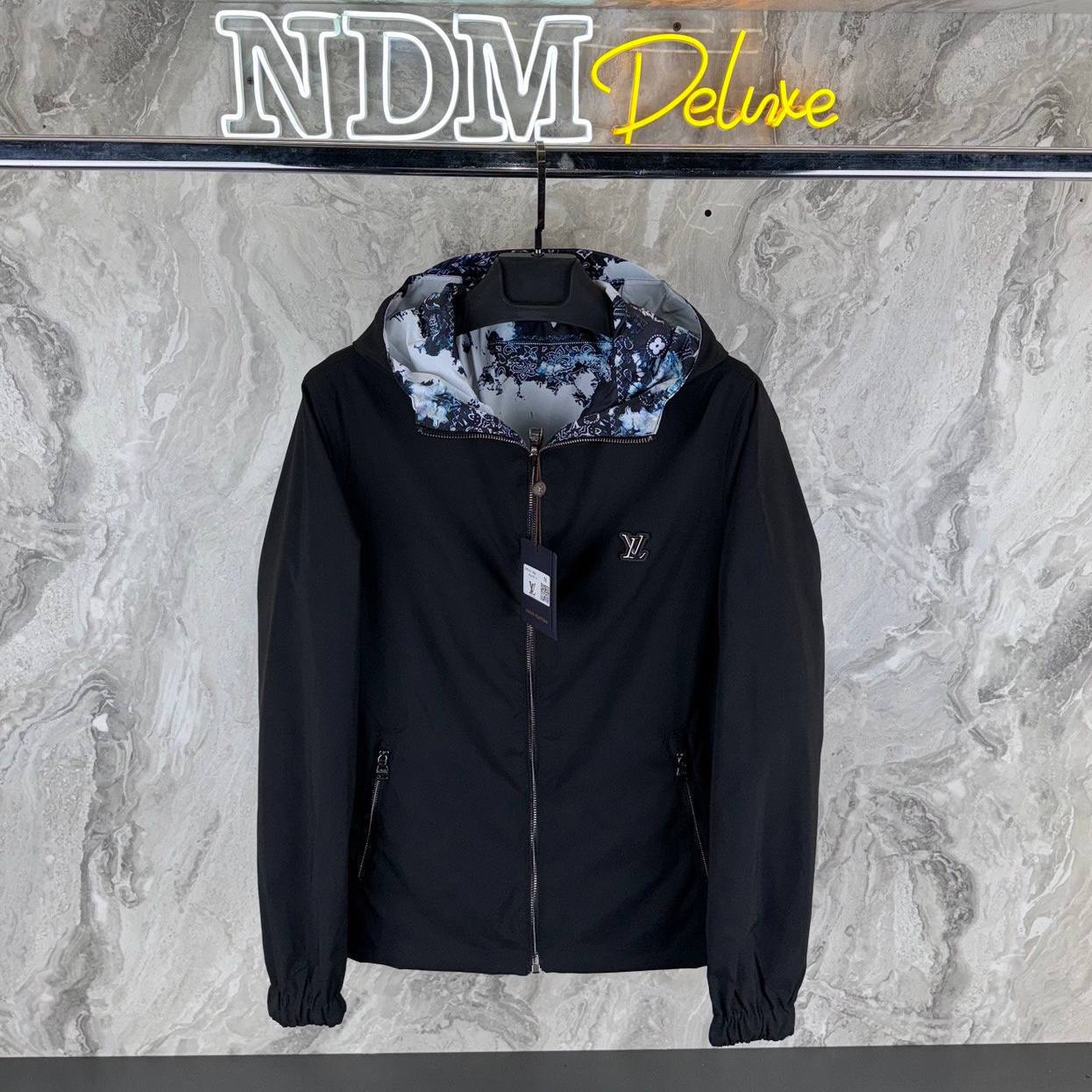 Men reversible windbreaker