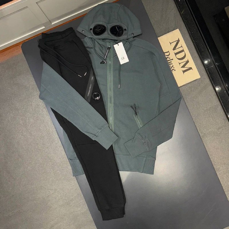 Men tracksuit